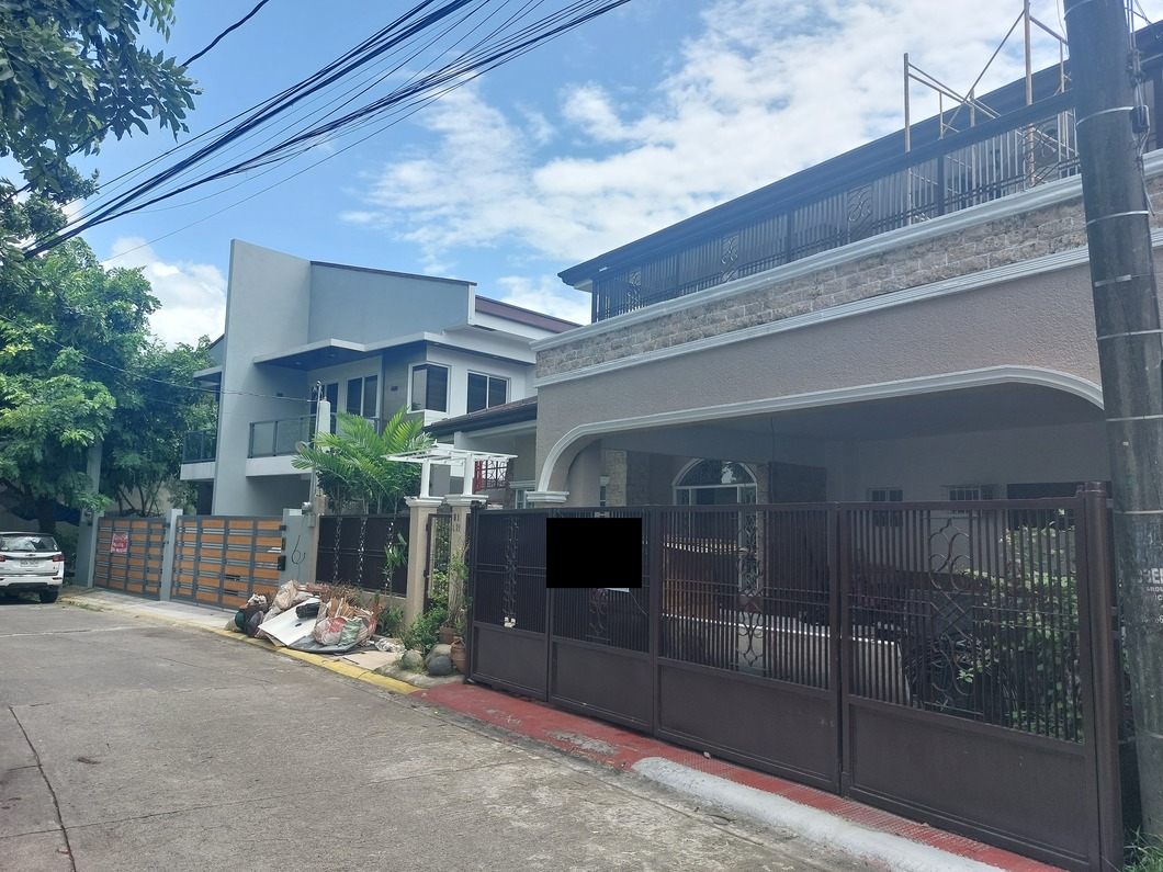 House And Lot For Sale In Bf Resort Las Pinas Homesearch Philippines