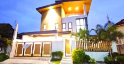 Skyline Sanctuary. Modern House with City Views and Swimming Pool, in Merville Subd.