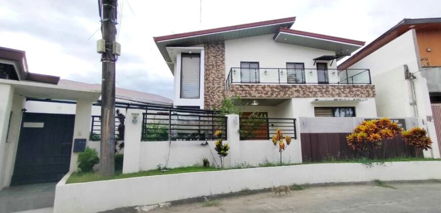 Well Maintained House for Sale in Bf Homes, Paranaque