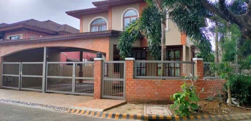 3 Storey Furnished House for Sale in Portofino Heights