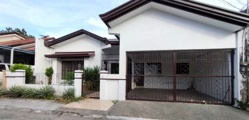 Bungalow House for Rent in Bf Homes, Paranaque