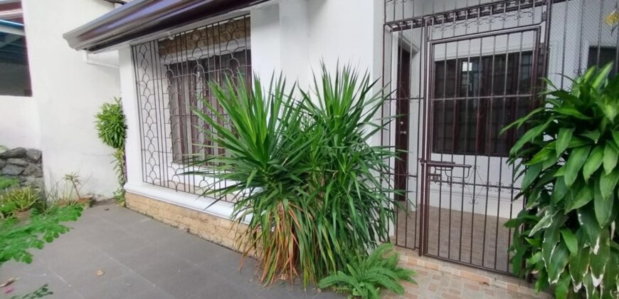 Bungalow House for Rent in Bf Homes, Paranaque