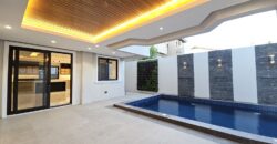 For Sale: Elegant Modern Classic House with Pool in Portofino South