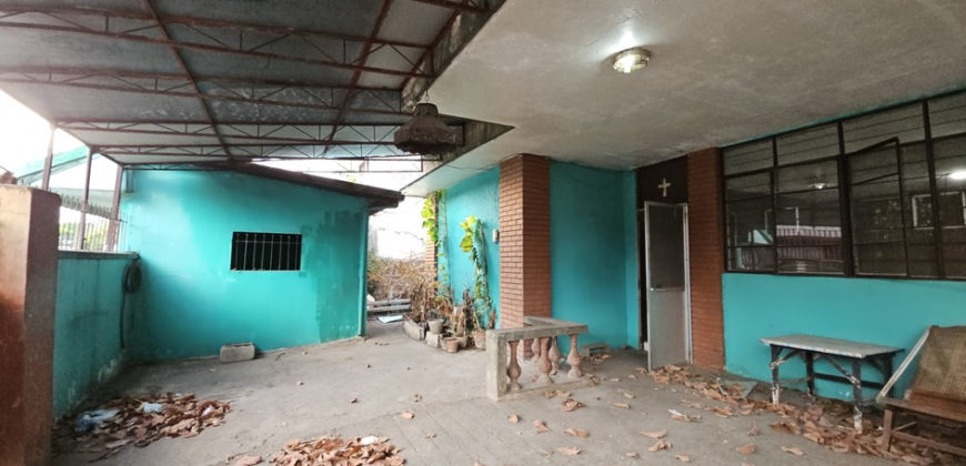 Old Bungalow House for Sale in Las Pinas