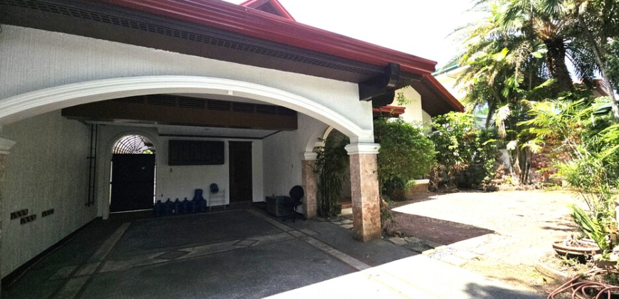 2 Storey House for Rent in Alabang Hills