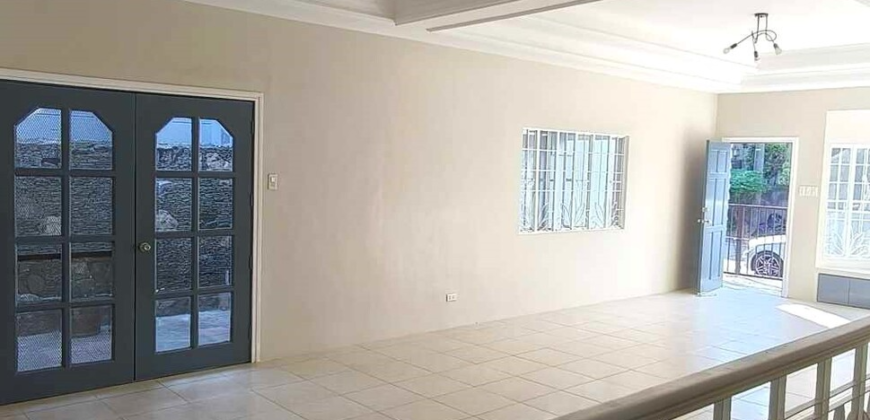 320sqm House for Rent in Bf Homes, Paranaque