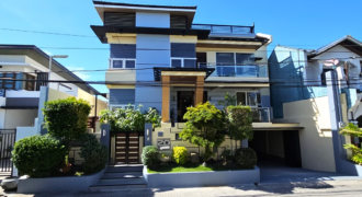 4 level House with 6 car garage in BF Homes Paranaque .