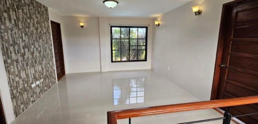 Resort House for Sale in Silang, Cavite