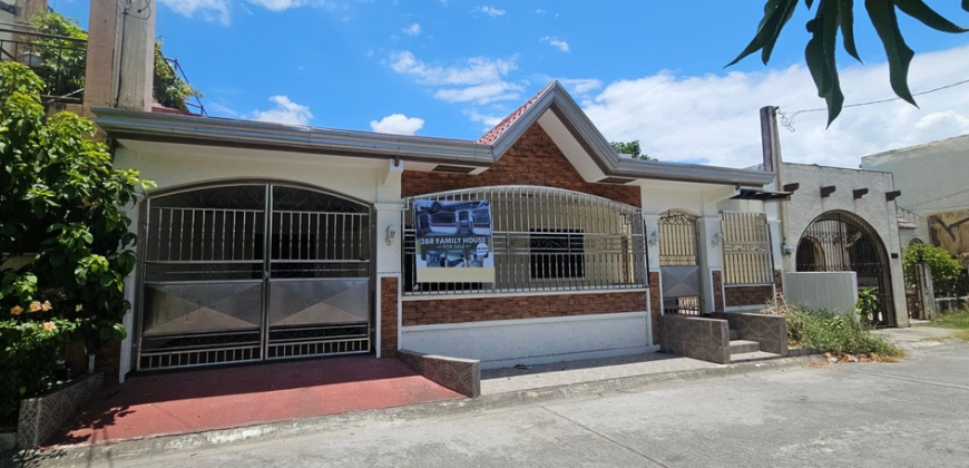 Newly Renovated Bungalow House for Sale in Bf Resort, Las Pinas