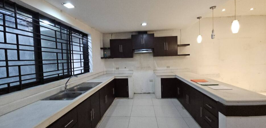 Bungalow with 395sqm Lot in BF Homes Las Pinas along Main Thoroughfare