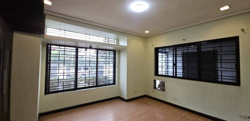 Bungalow with 395sqm Lot in BF Homes Las Pinas along Main Thoroughfare