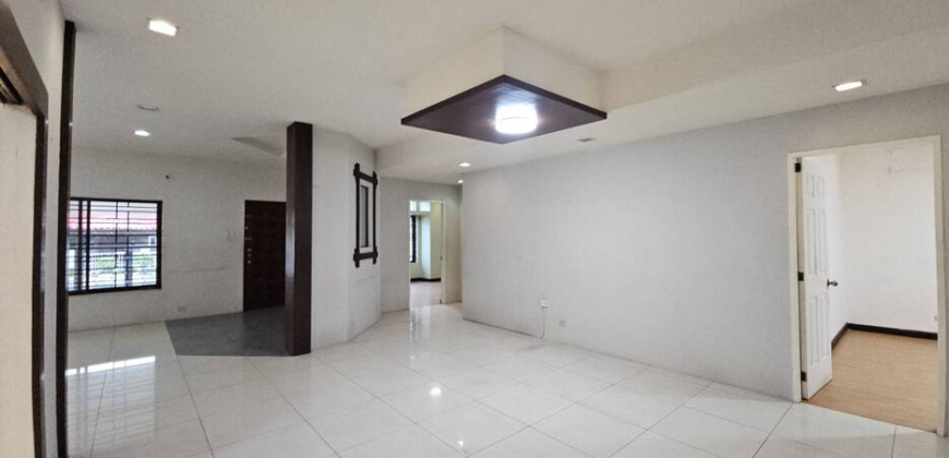 Bungalow with 395sqm Lot in BF Homes Las Pinas along Main Thoroughfare