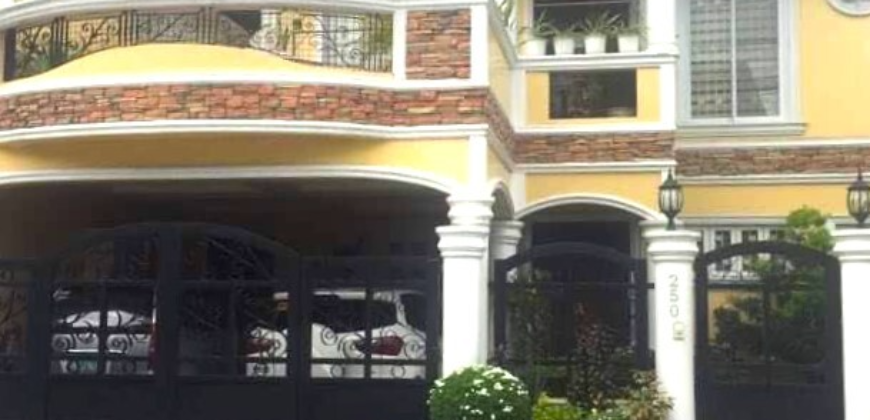 3 Storey House for Sale in Las Pinas