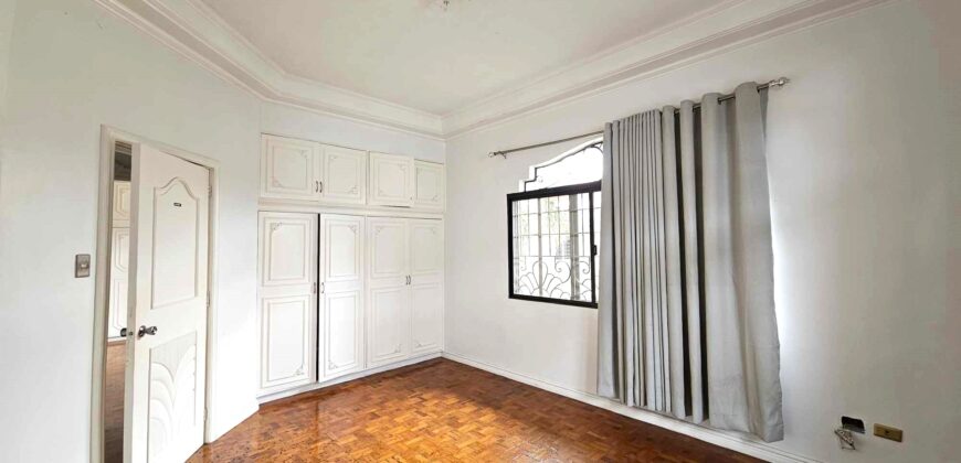 For Sale or For Rent: 2 Storey House in Bf Homes, Paranaque