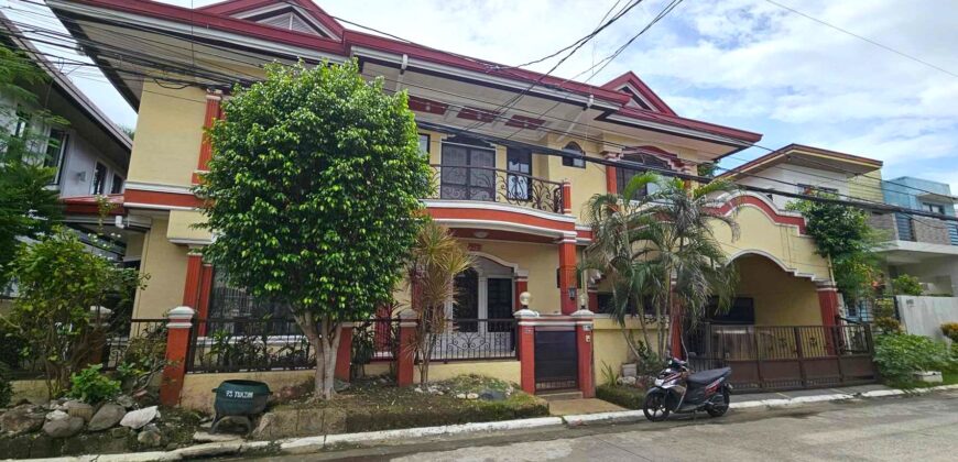 For Sale or For Rent: 2 Storey House in Bf Homes, Paranaque