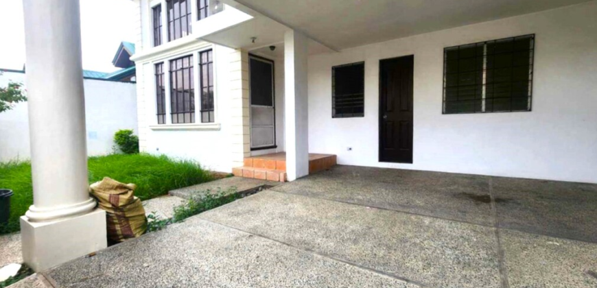 2 Storey House for Rent in Bf Homes, Paranaque