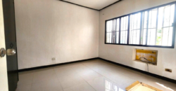 1.5 Storey House for Rent in Bf Homes, Paranaque