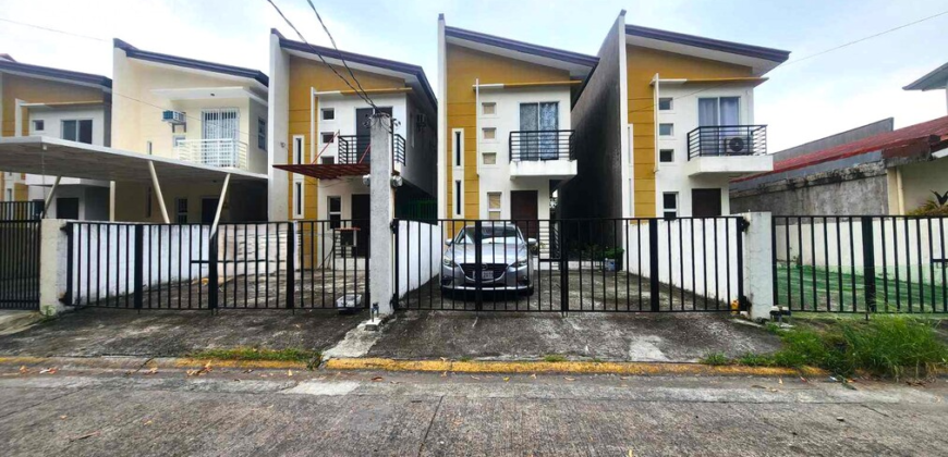 Townhouse Unit for Rent in Bf Homes, Paranaque