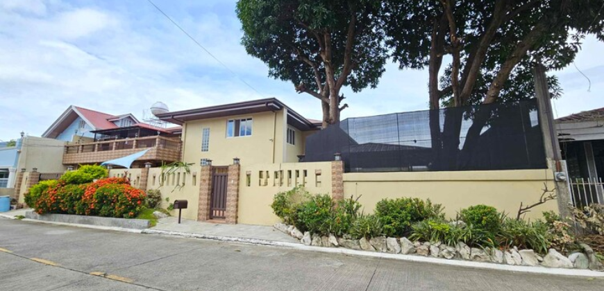 560sqm House for Sale with Swimming Pool in Bf Homes, Paranaque