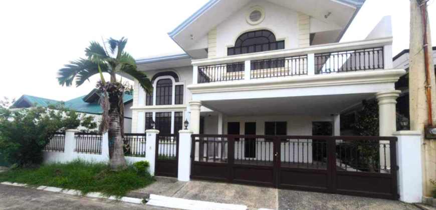 2 Storey House for Rent in Bf Homes, Paranaque