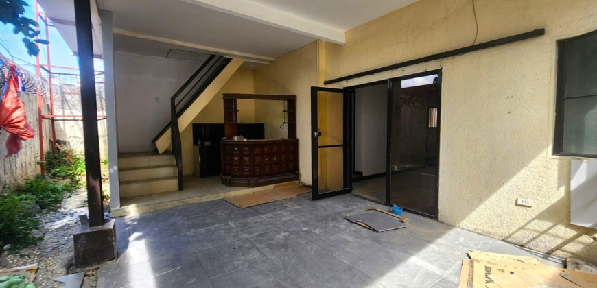 1.5 Storey House for Rent in Bf Homes, Paranaque