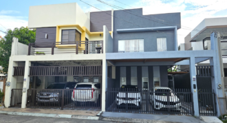 Duplex House for Sale in Bf Homes, Las Pinas