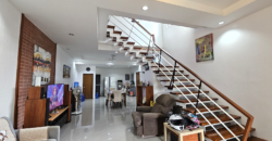 Duplex House for Sale in Bf Homes, Las Pinas