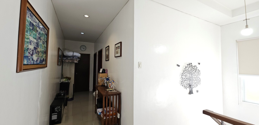 Duplex House for Sale in Bf Homes, Las Pinas