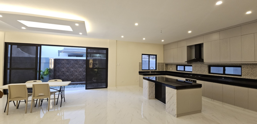 Linear Luxury: A Modern Brand New Home in BF Las Pinas