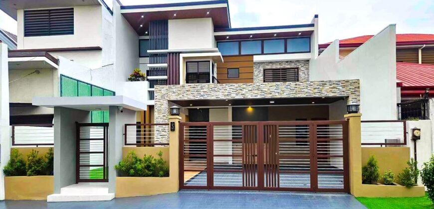 Stylish Living in a Well-Designed Space, House for Sale in Merville Park Parañaque