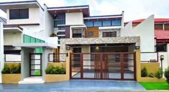 Stylish Living in a Well-Designed Space, House for Sale in Merville Park Parañaque