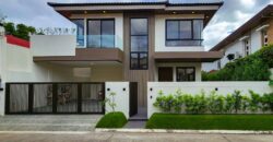 he Perfect Fusion of Luxury and Modernity: Brand New House in BF Homes Paranaque