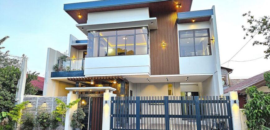 Hotel Feel and Quality House in Bf Resort Village, Las Pinas