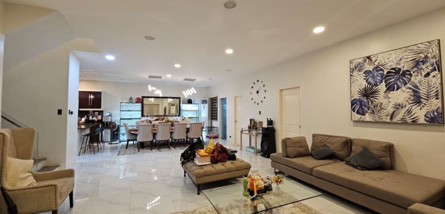 Strategic Corner Location! Furnished House in BF Homes Parañaque