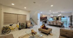 Strategic Corner Location! Furnished House in BF Homes Parañaque